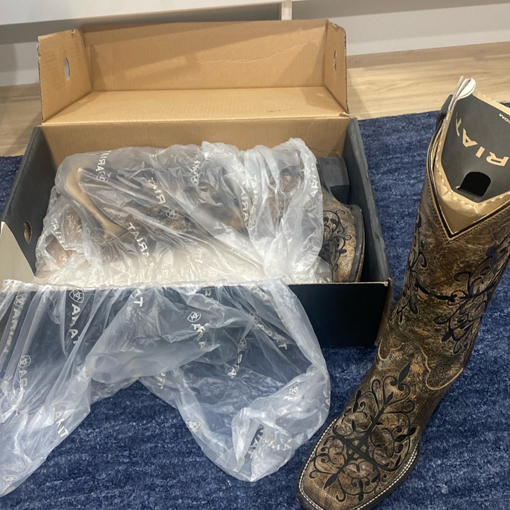 Corral cowgirl boots